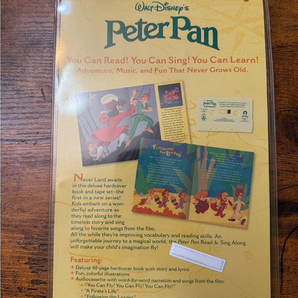 Vintage Walt Disney's Peter Pan Book and Cassette Set